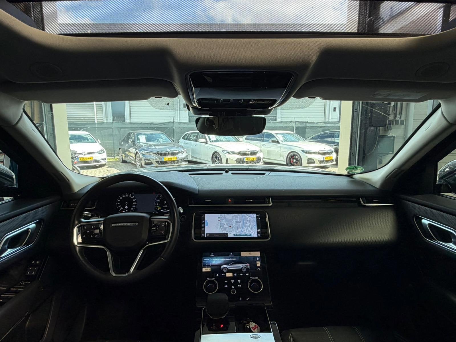 Land Rover RANGE ROVER VELAR P400e 404 PK|Facelift|Panoramad, Gebruikt, 4 cilinders, 2000 kg, Range Rover Velar