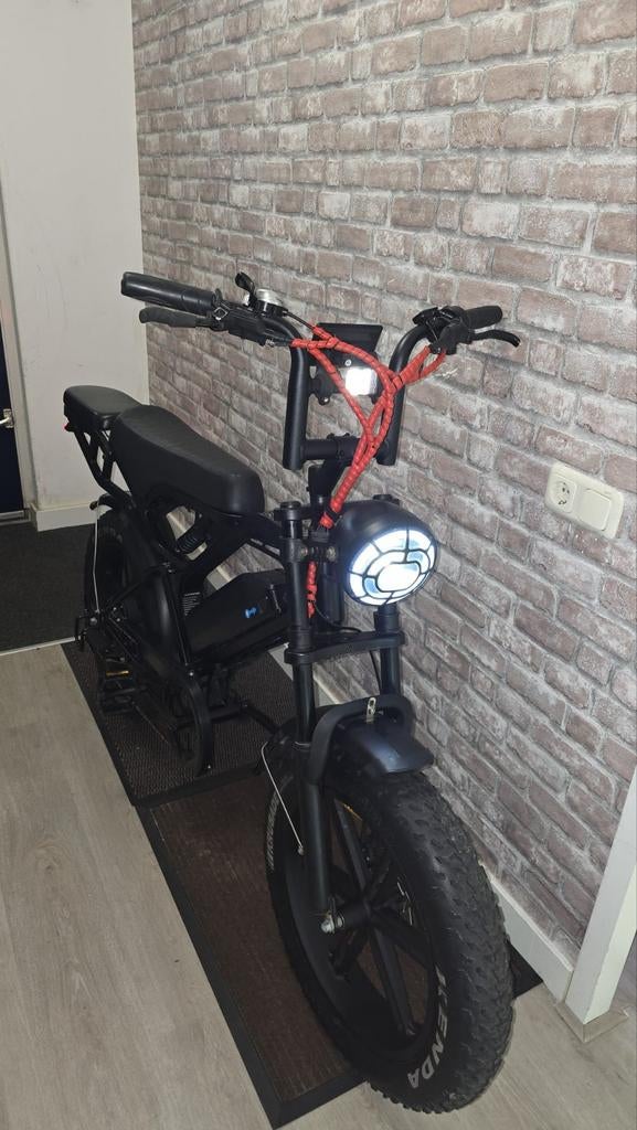 V20 fatbike met achter zitje - boneje erbij, Zo goed als nieuw, 59 cm of meer, 50 km per accu of meer, Ophalen