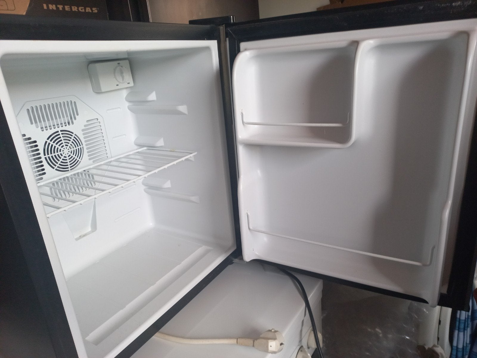 Compacte camping koelkast - Ideaal voor onderweg!, Ophalen