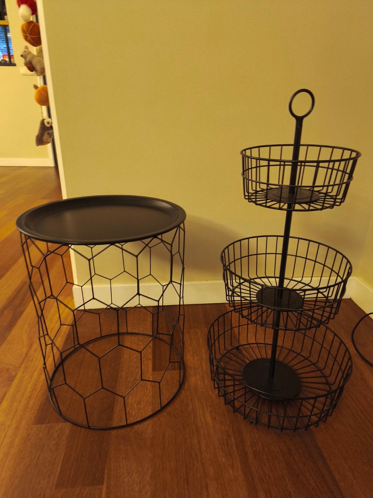 Zwart metalen bijzettafel en etagere, Ophalen, Zwart, Zo goed als nieuw, Metaal