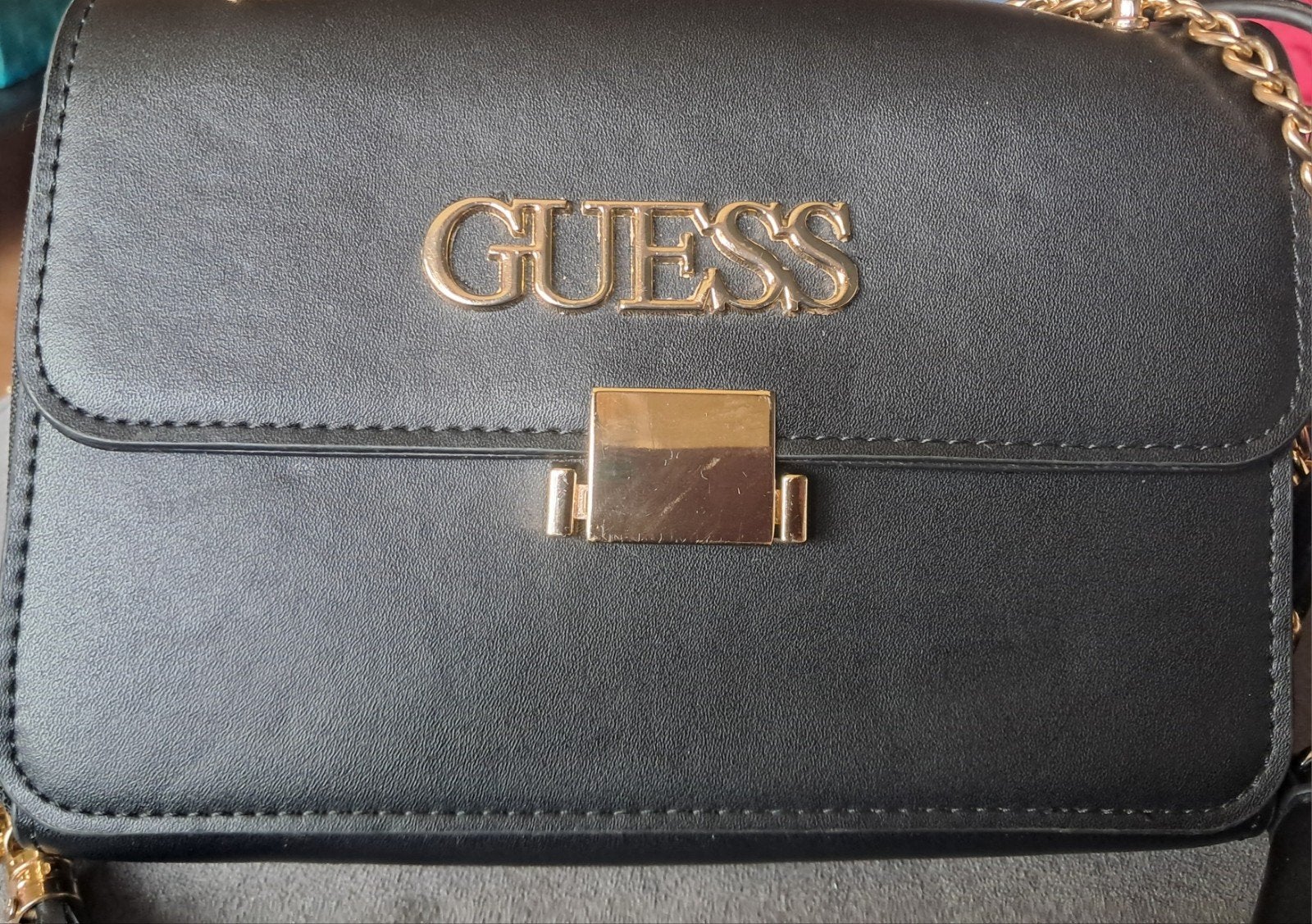 guess tas, Sieraden, Tassen en Uiterlijk, Portemonnees, Ophalen, Zo goed als nieuw, Zwart, Guess