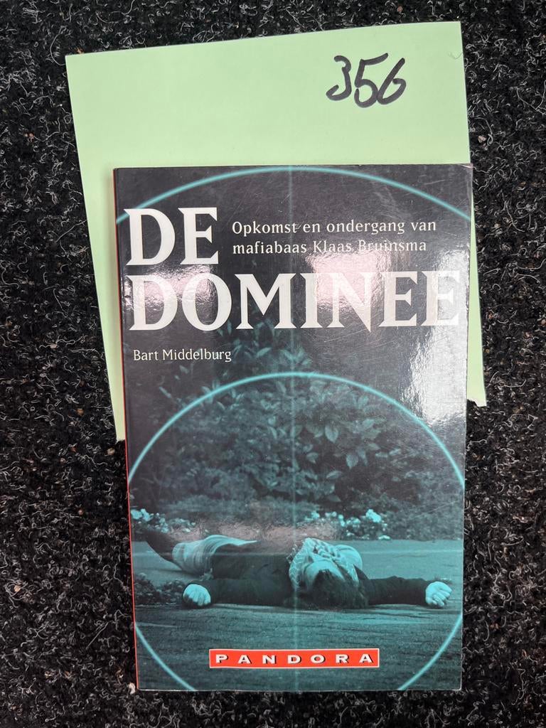 De Dominee: Opkomst en ondergang van Klaas Bruinsma, Ophalen of Verzenden, Zo goed als nieuw