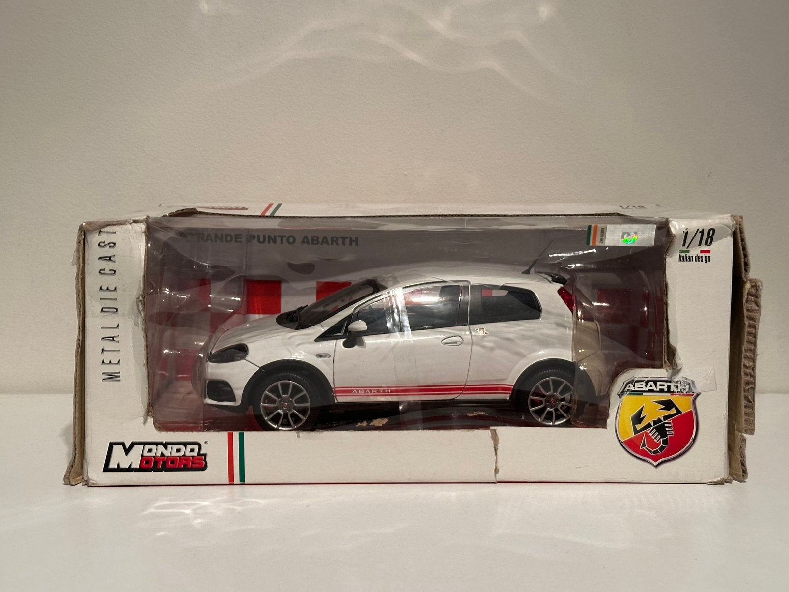 Abarth Fiat Grande Punto (2008) | Mondo | schaal 1:18 | OVP, Ophalen of Verzenden, Zo goed als nieuw, Overige merken