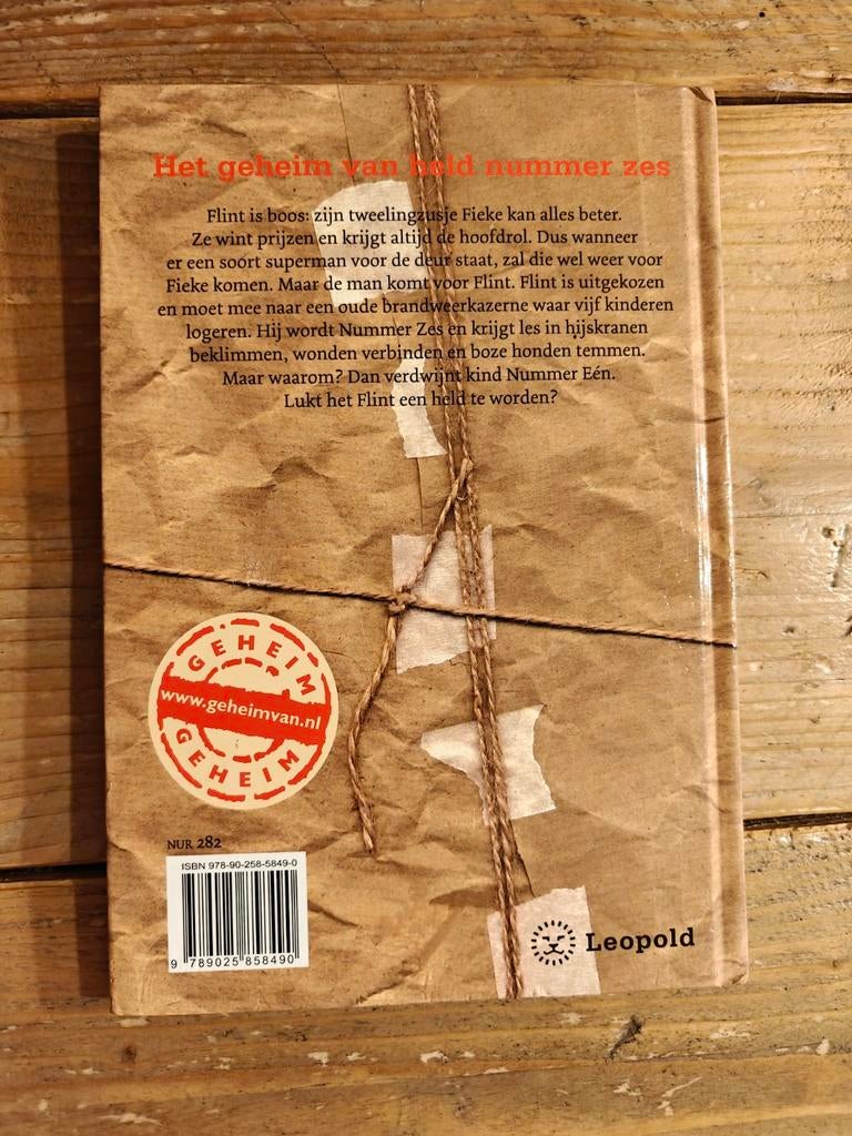 Het geheim van held nummer 6., Ophalen of Verzenden, Fictie algemeen