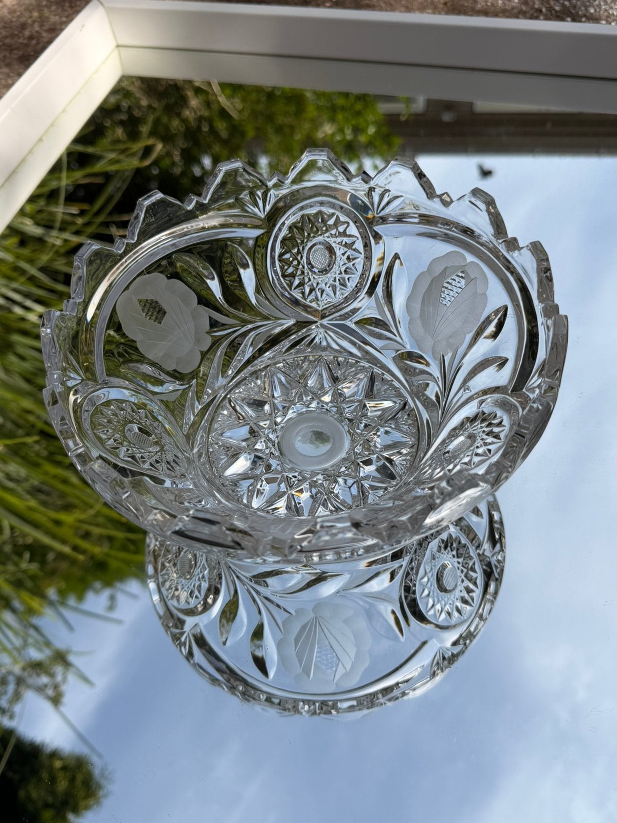 Vintage kristallen schaal met bloemenmotief, Antiek en Kunst, Ophalen of Verzenden
