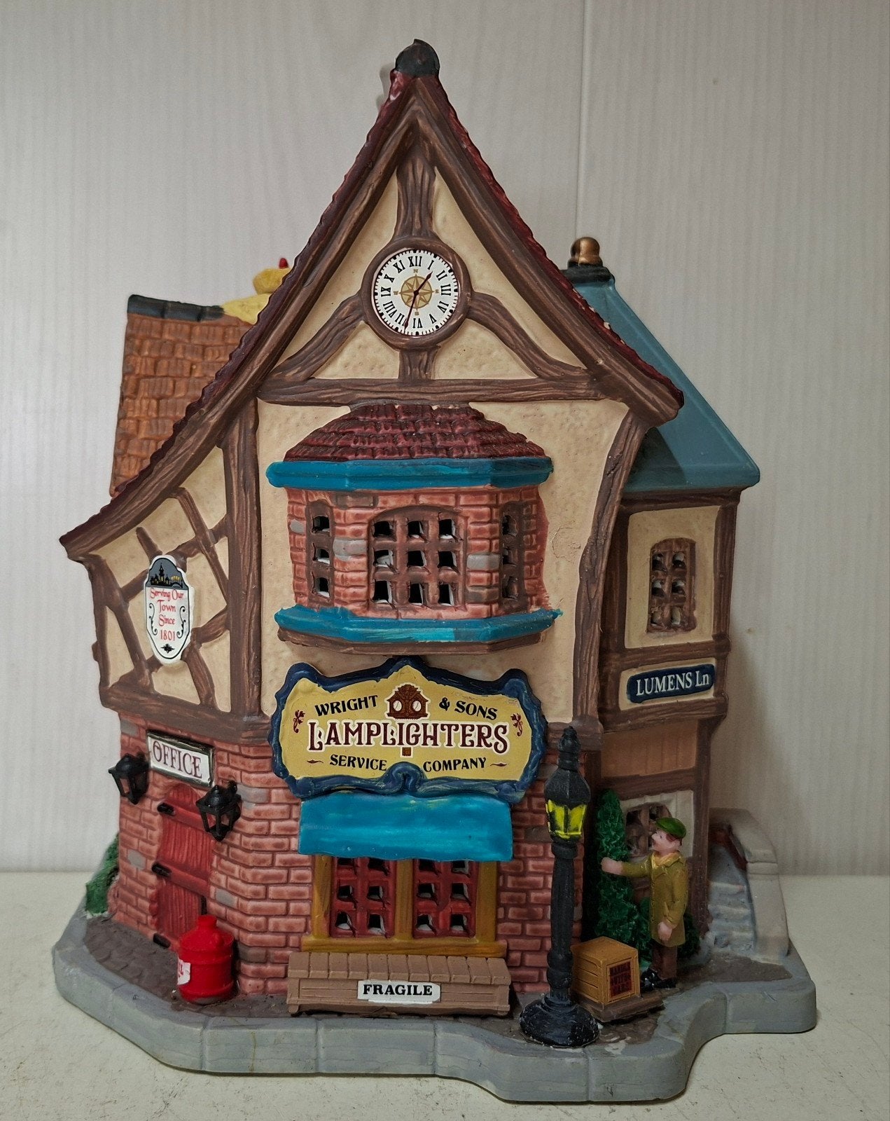 Lemax "Wright & Sons Lamplighters", Ophalen of Verzenden, Zo goed als nieuw