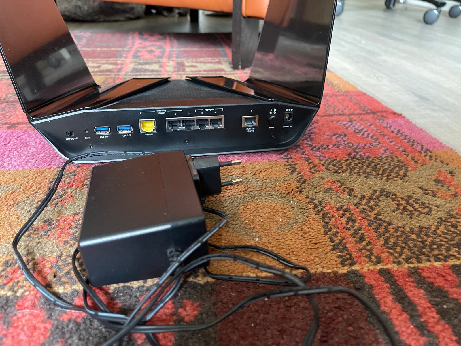 Netgear Nighthawk AX12 RAX200 Tri-Band AX WiFi Router, Ophalen, Zo goed als nieuw, Router