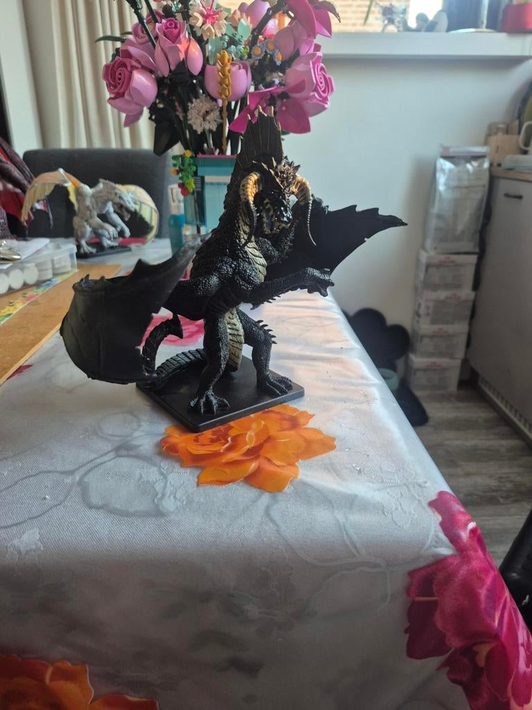 D&D Icons: Gargantuan Black Dragon (Limited Edition), Verzamelen, Poppetjes en Figuurtjes, Ophalen, Gebruikt