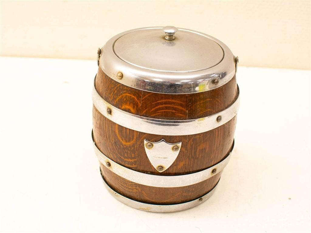 Tabakpot met binnen in een porseleinen pot 33967, Gebruikt, Ophalen of Verzenden, Bord(en), Overige stijlen