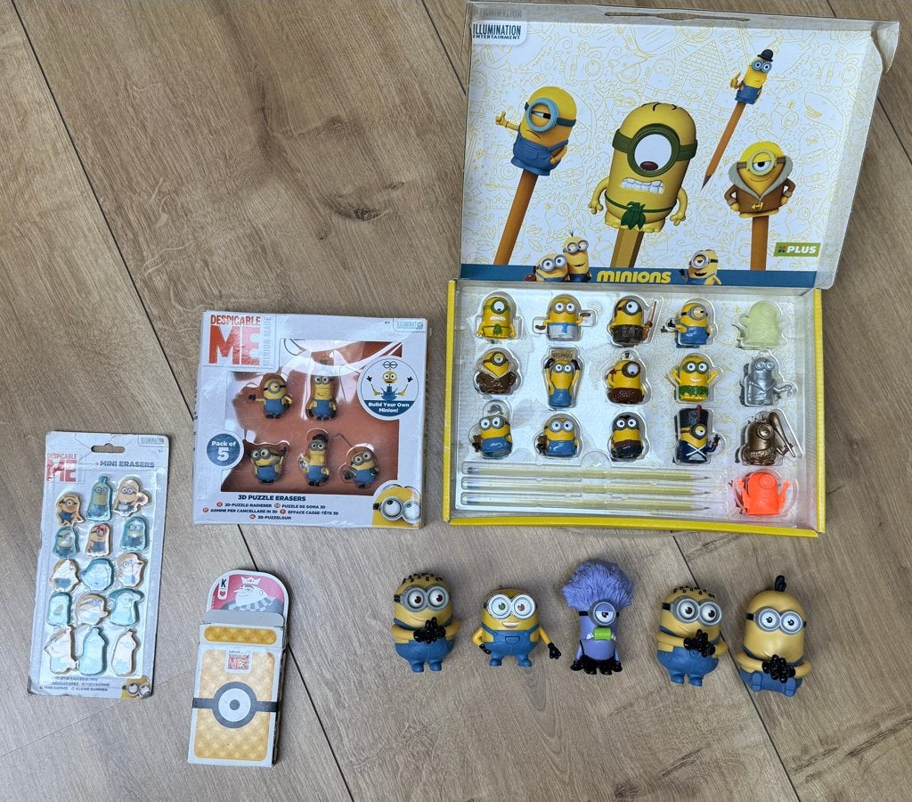 Minions verzamelpakket: figuren, kaartspel, gummen, Plus set, Kinderen en Baby's, Speelgoed | Educatief en Creatief, Zo goed als nieuw