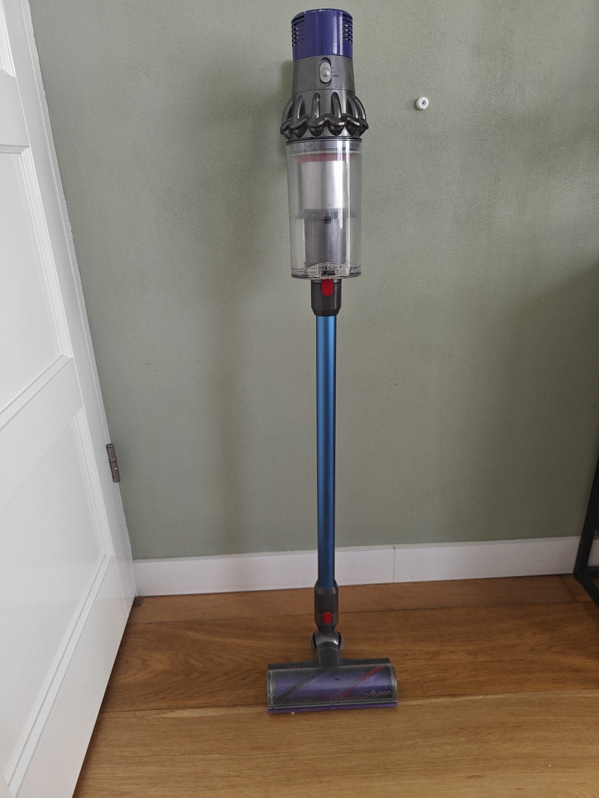 Dyson V10 stofzuiger met 3 opzetstukken en oplader, Ophalen, Gebruikt, Draadloos, Dyson