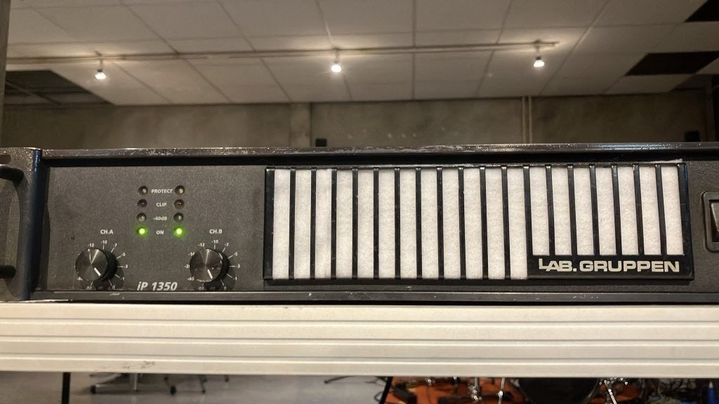 Lab Gruppen IP 1350 Eindversterker, Gebruikt, 120 watt of meer, Stereo, Ophalen