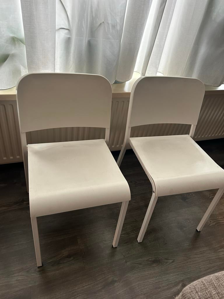 2x IKEA Teodores stoelen - Wit, Ophalen, Kunststof, Gebruikt, Twee