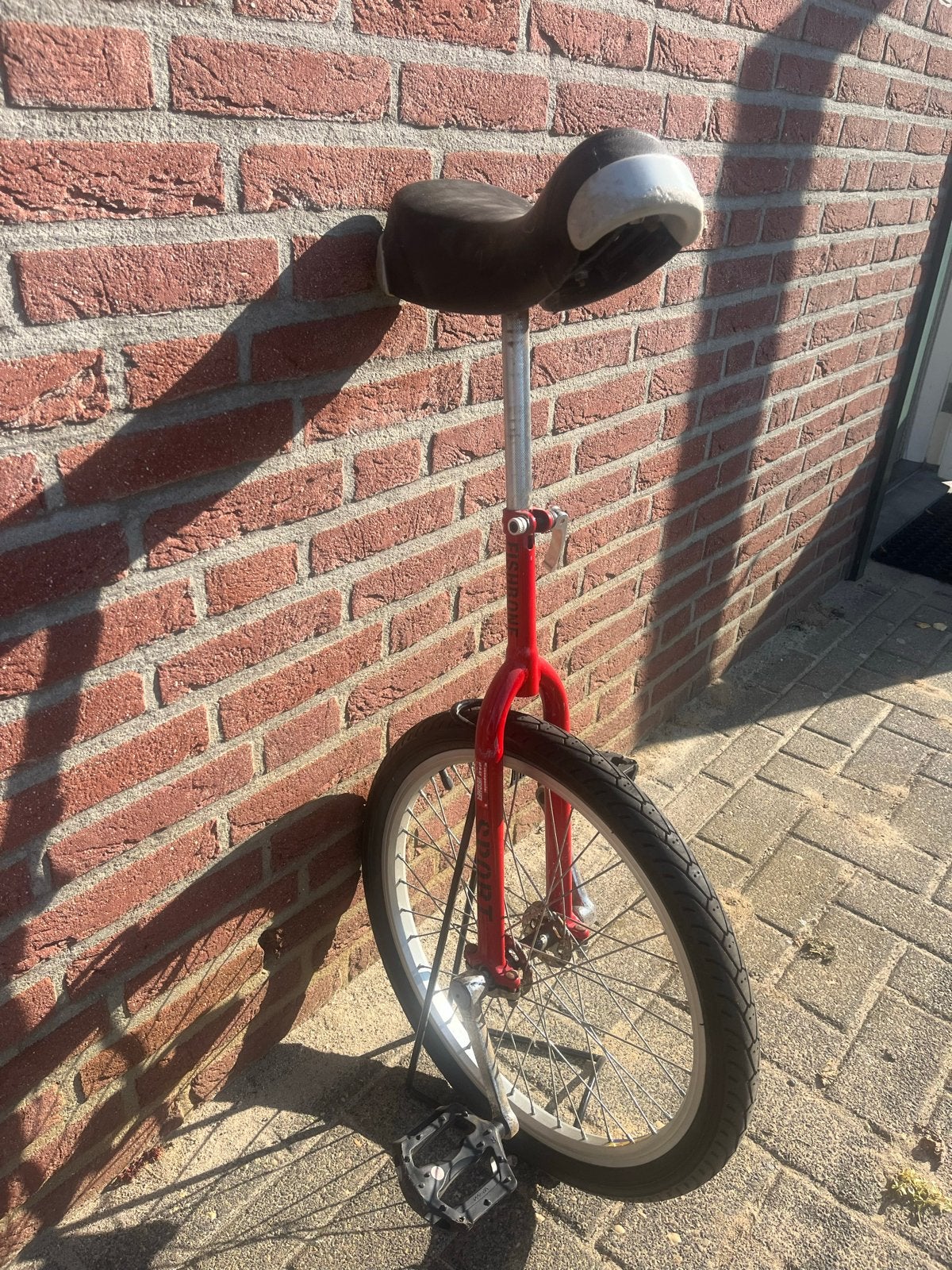 Eenwieler - Rood en Zwart, Ophalen, Gebruikt