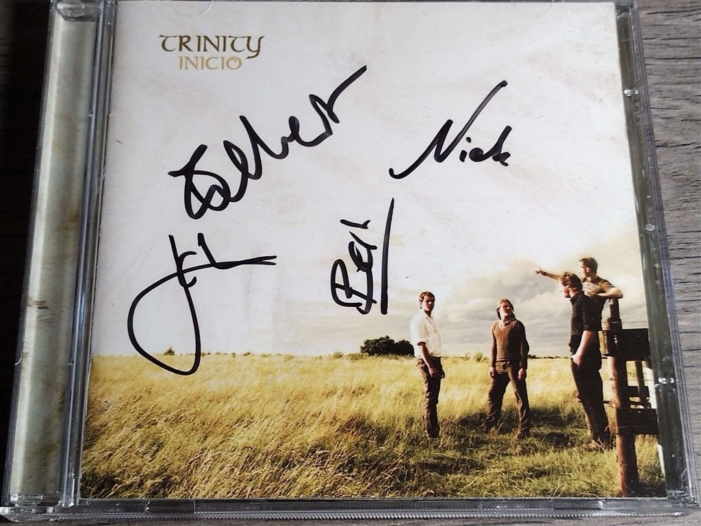 Trinity - Inicio [Gesigneerd], Ophalen of Verzenden, Zo goed als nieuw, Pop, Gesigneerd