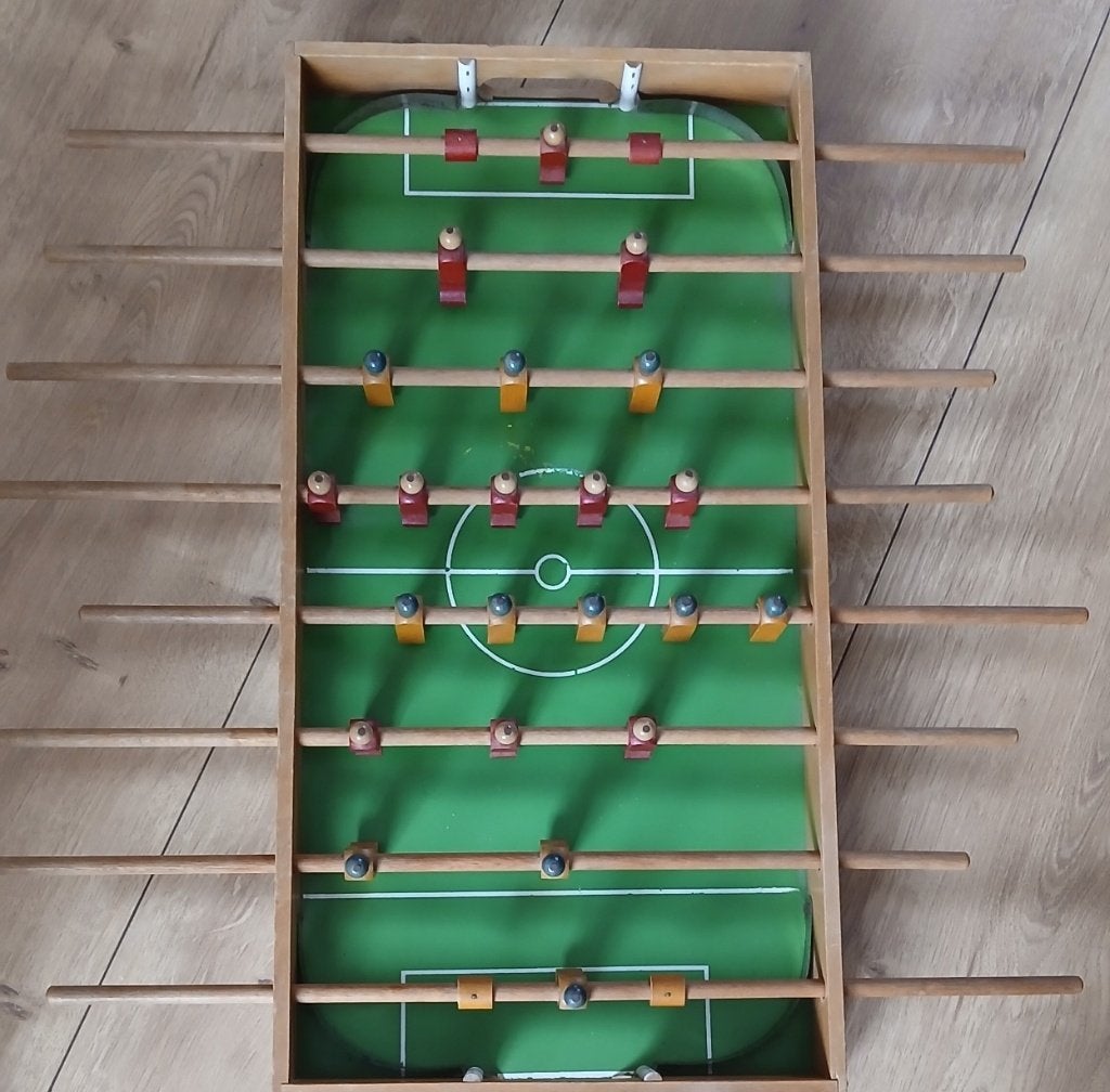 klassiek Homas tafelvoetbalspel uit de jaren 1950 of 1960,, Ophalen of Verzenden
