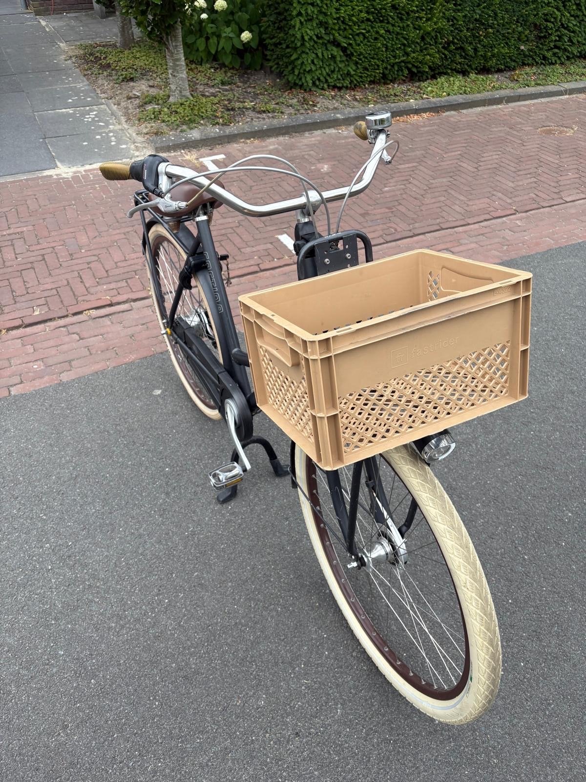 Cortina damesfiets met voordrager, Fietsen en Brommers, Fietsen | Dames | Damesfietsen, Gebruikt, Velgrem, Versnellingen, 50 tot 53 cm
