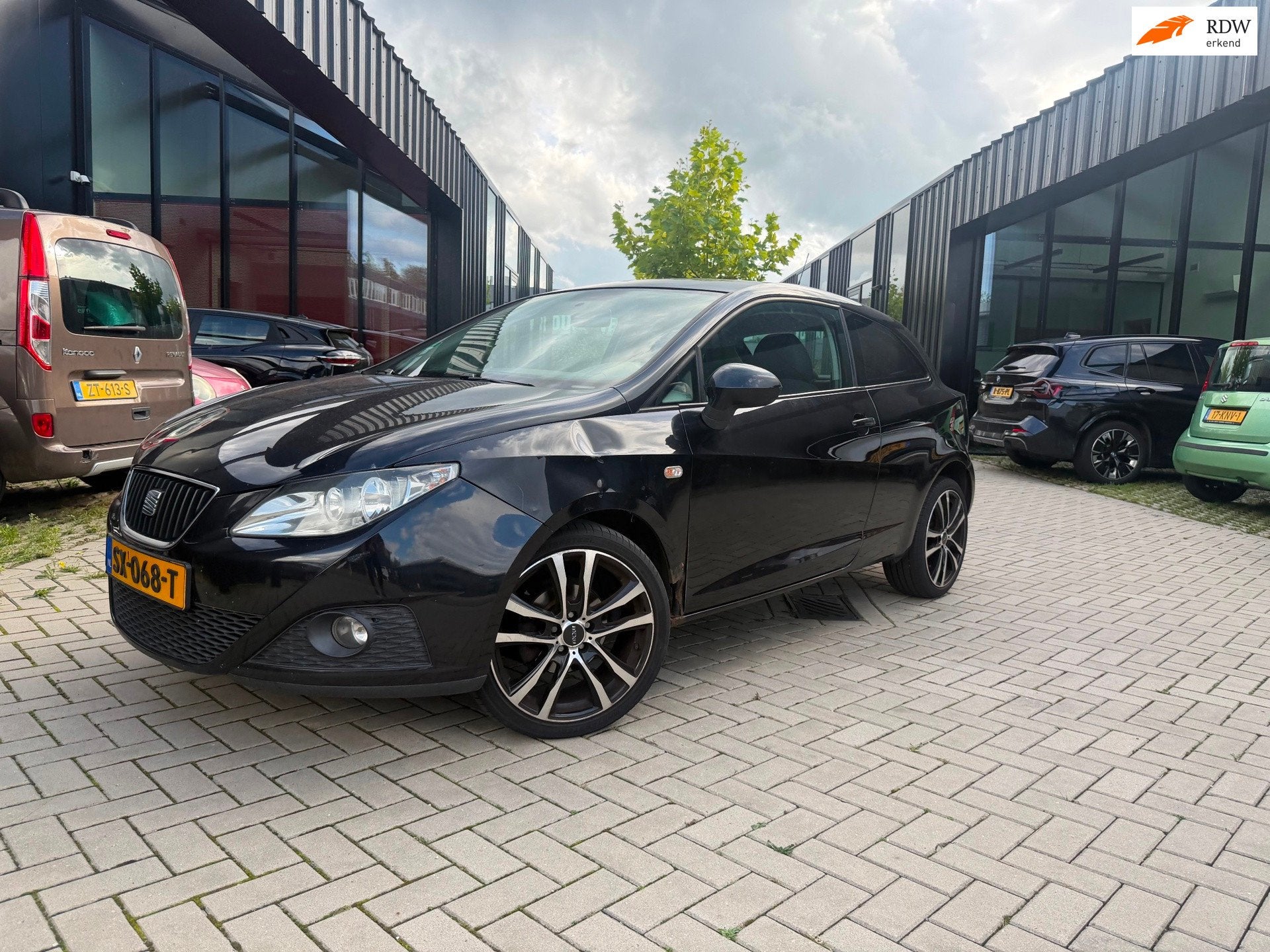Seat Ibiza SC 1.4 Reference Clima Nwe APK, Voorwielaandrijving, Gebruikt, Zwart, 4 cilinders