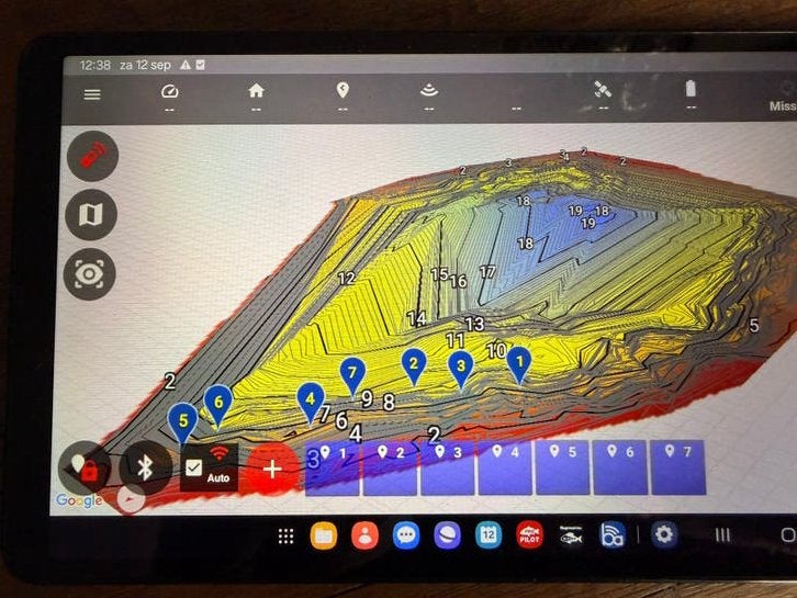 Foto 5 van GLADIATOR XL voerboot raymarine5pro/gps/mapping/voerspreider