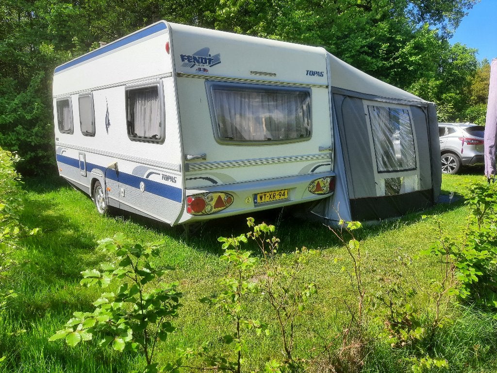 Luxe caravan Fendt Topas 490 TF Voortent,Mover,Goede Staat, Caravans en Kamperen, Dwarsbed, Particulier, Tot en met 4, 1000 - 1250 kg
