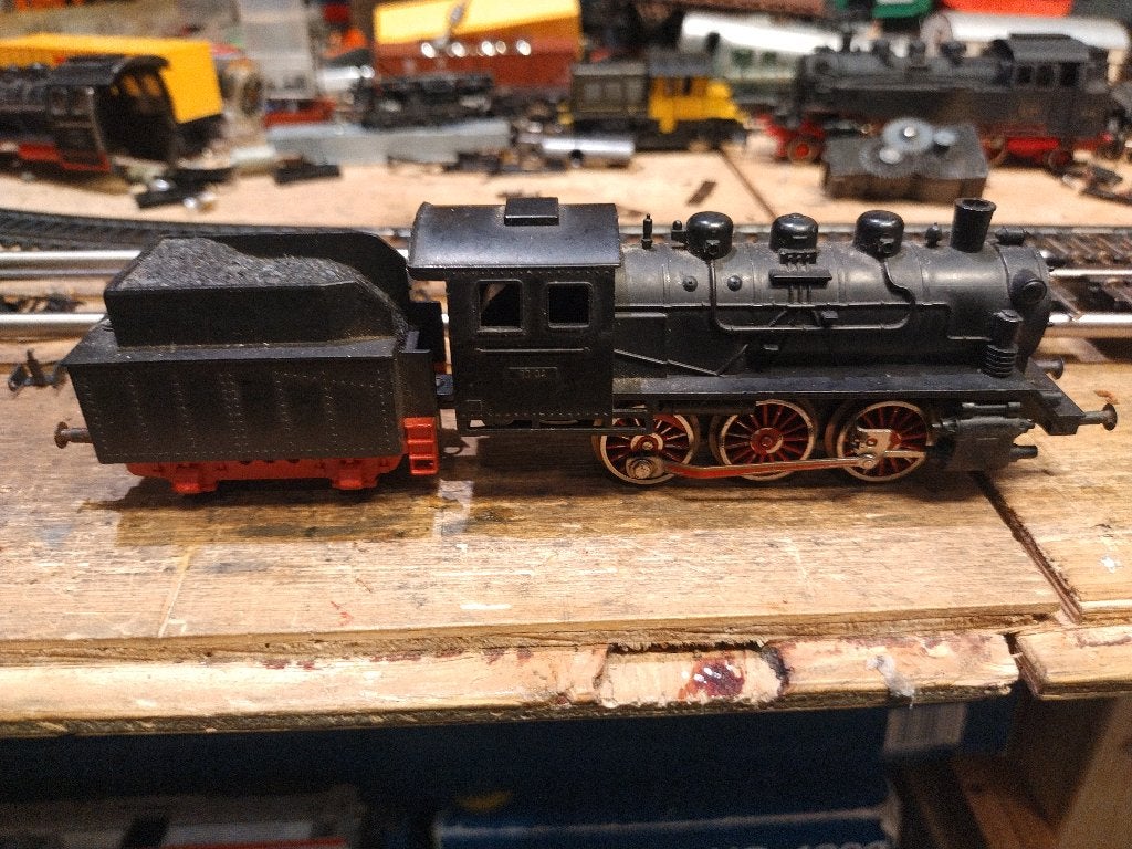 Fleischmann locomotief met tender, Gebruikt, Fleischmann, Ophalen of Verzenden, Analoog