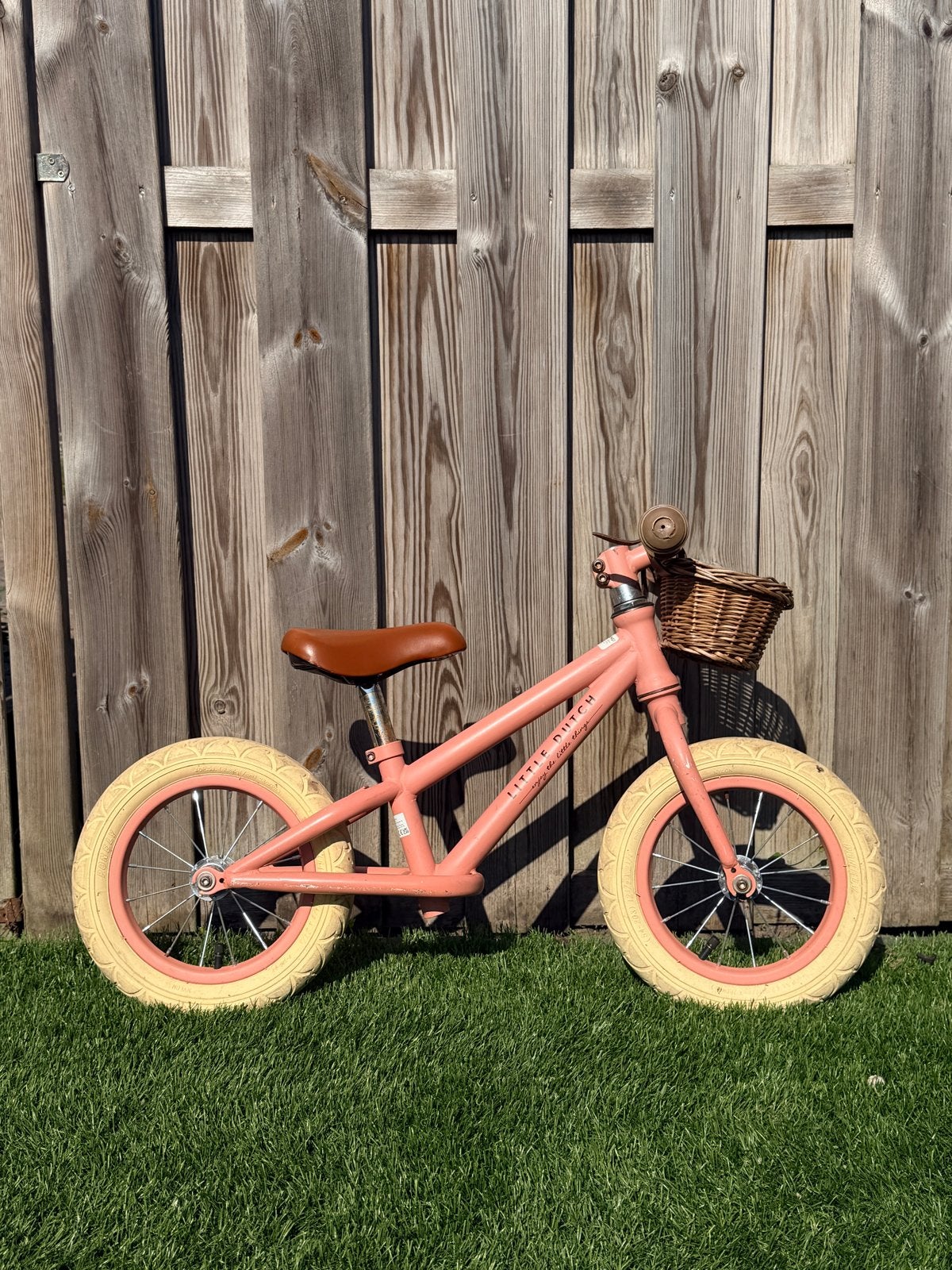Little Dutch loopfiets roze met mandje, Ophalen, Gebruikt, Velgrem, 16 tot 20 inch