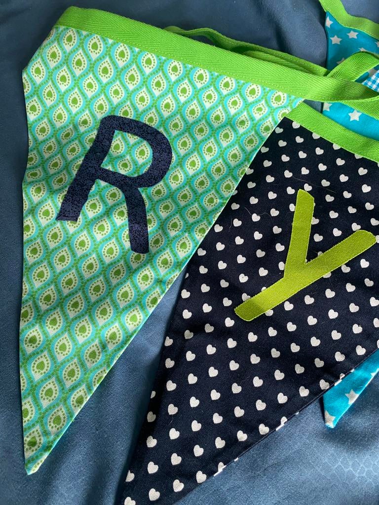 Gepersonaliseerde vlaggenlijn 'Ryan’' - Feestversiering, Hobby en Vrije tijd, Feestartikelen, Ophalen of Verzenden, Zo goed als nieuw