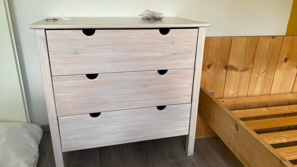 Ladenkastje ikea  gratis (bloemen/chocola), Ophalen, Gebruikt