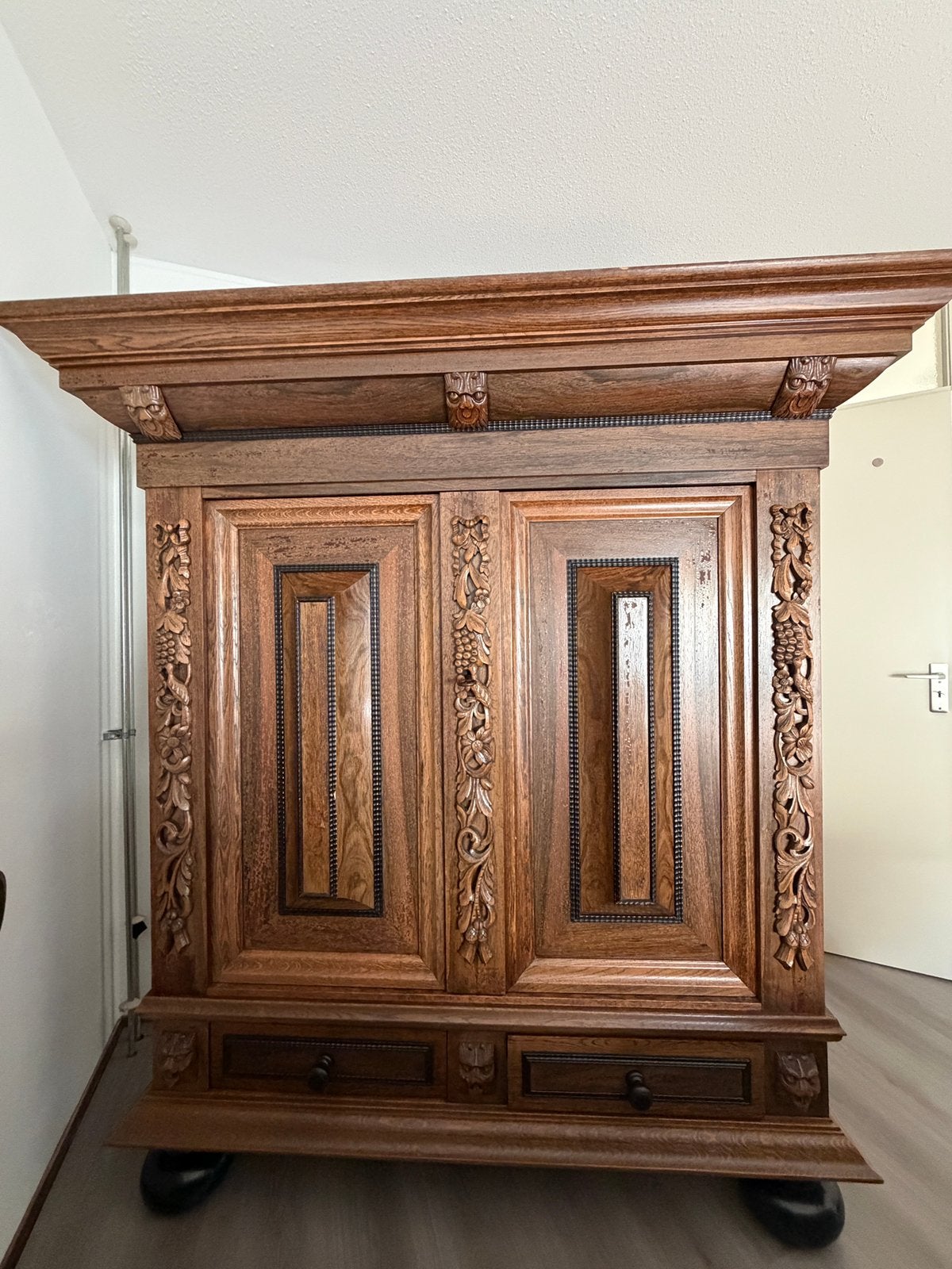 Antieke eiken neorenaissance kast – rijk gesneden – ca. 1900, Antiek en Kunst, Ophalen