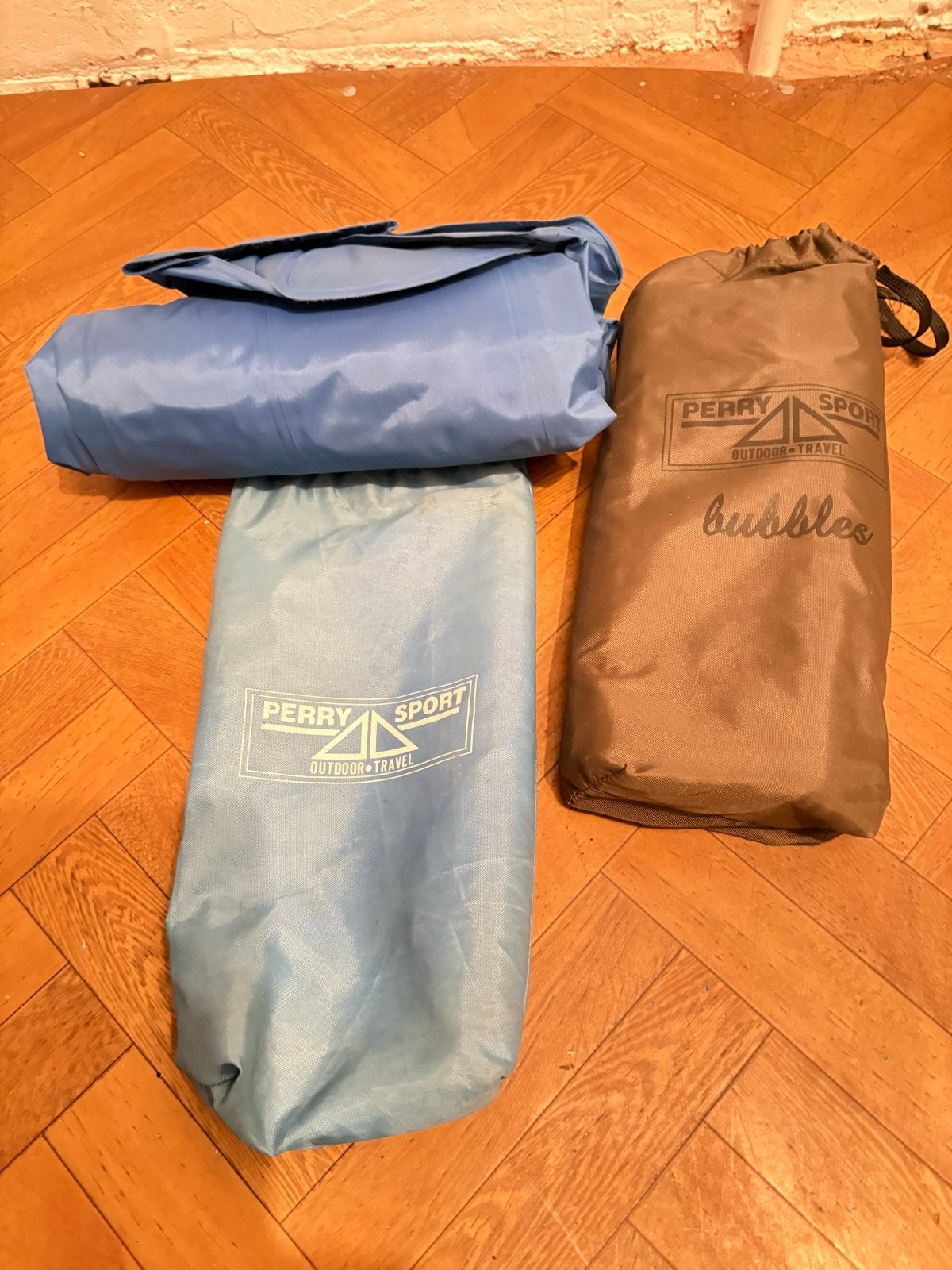 2x Perry Sport 1-persoons lichtbedden, Caravans en Kamperen, Ophalen, Gebruikt, 1-persoons