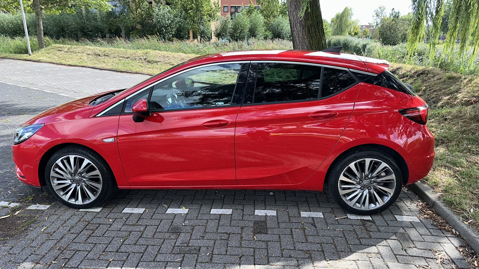 Opel Astra 1.4 Turbo 110KW 5D 2016 Rood, Auto's, Opel, 620 kg, Origineel Nederlands, Handgeschakeld, Particulier