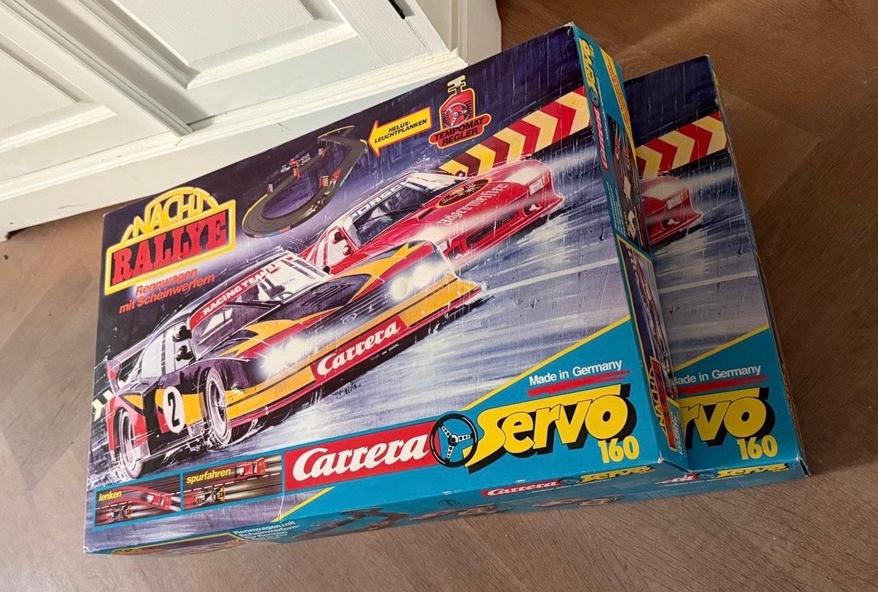 2x een Carrera Servo 160 Nacht Rallye Racebaan (65350), Carrera, Ophalen of Verzenden, Elektrisch, Racebaan