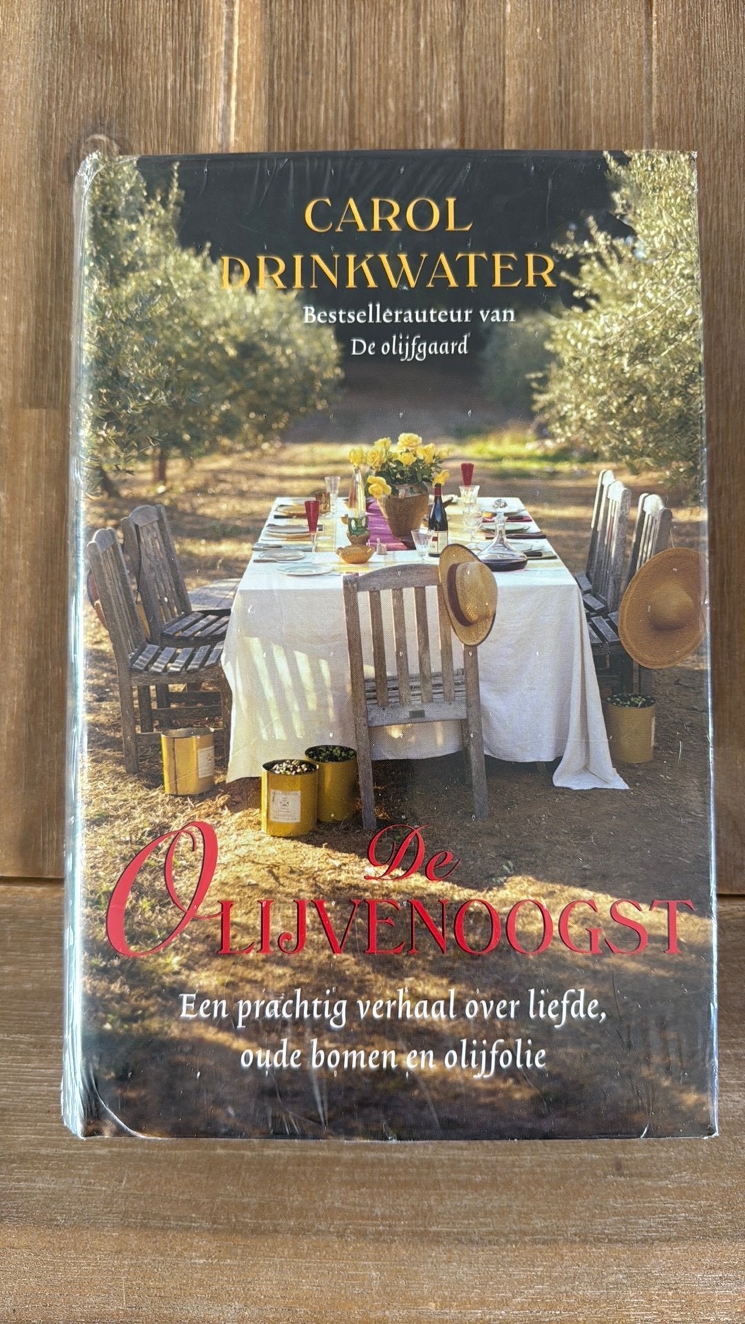 Boek (nieuw) De Olijvenoogst van Carol Drinkwater, Ophalen, Nieuw