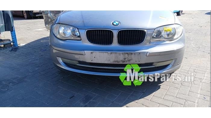 Voorbumper van een BMW 1-Serie, Gebruikt, -, -, Ophalen of Verzenden