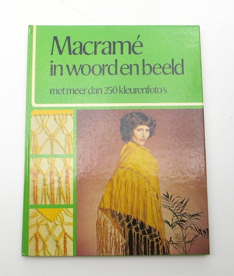 Hobby boek M5390: Macramé in woord en beeld, Barbara Pegg, Ophalen of Verzenden, Zo goed als nieuw, Overige onderwerpen