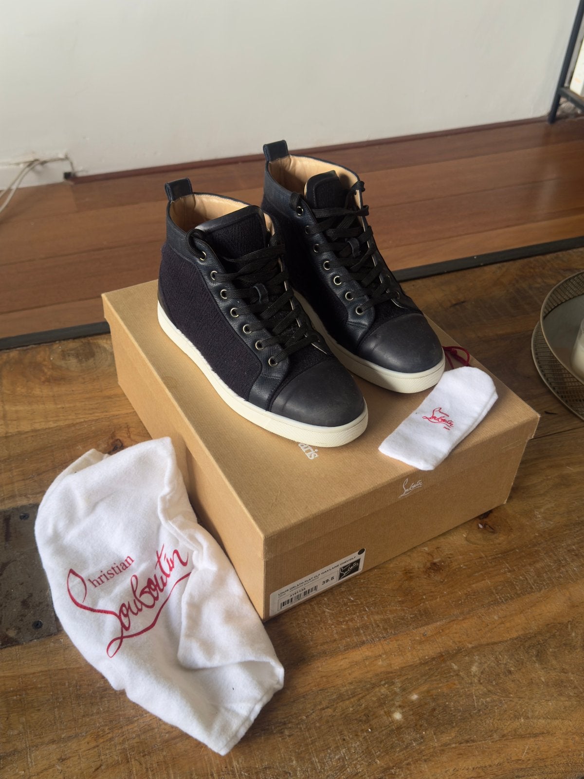 Christian Louboutin sneakers, Ophalen of Verzenden, Zo goed als nieuw, Blauw