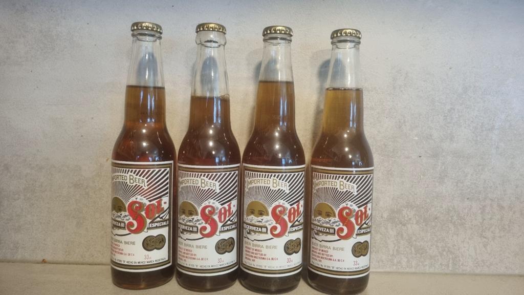 4x Sol, Moctezuma: 93 Hamburg, 93 500y, 2x94 Zweden&Italië, Verzamelen, Biermerken, Ophalen of Verzenden, Zo goed als nieuw, Flesje(s)