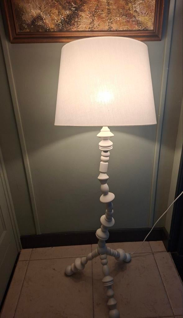 IKEA Svarva Vloerlamp - Uniek Design, Huis en Inrichting, Lampen | Vloerlampen, Ophalen, Gebruikt, Stof, Modern, Speels, Scandinavisch
