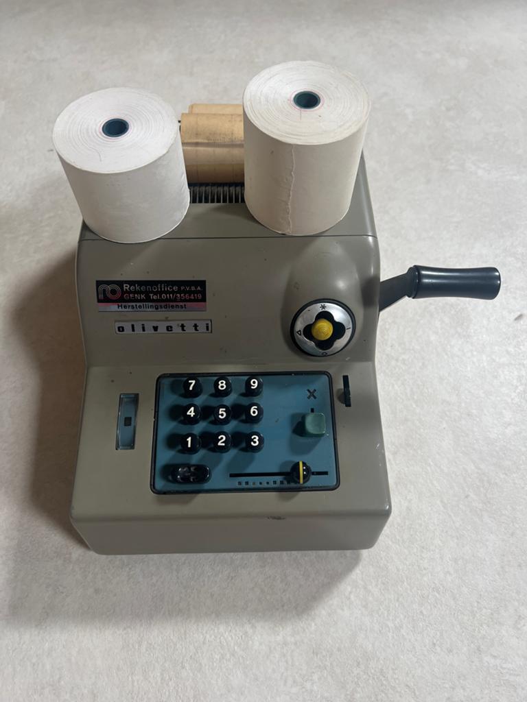 Ouderwetse rekenmachine, Diversen, Rekenmachines, Ophalen of Verzenden, Gebruikt