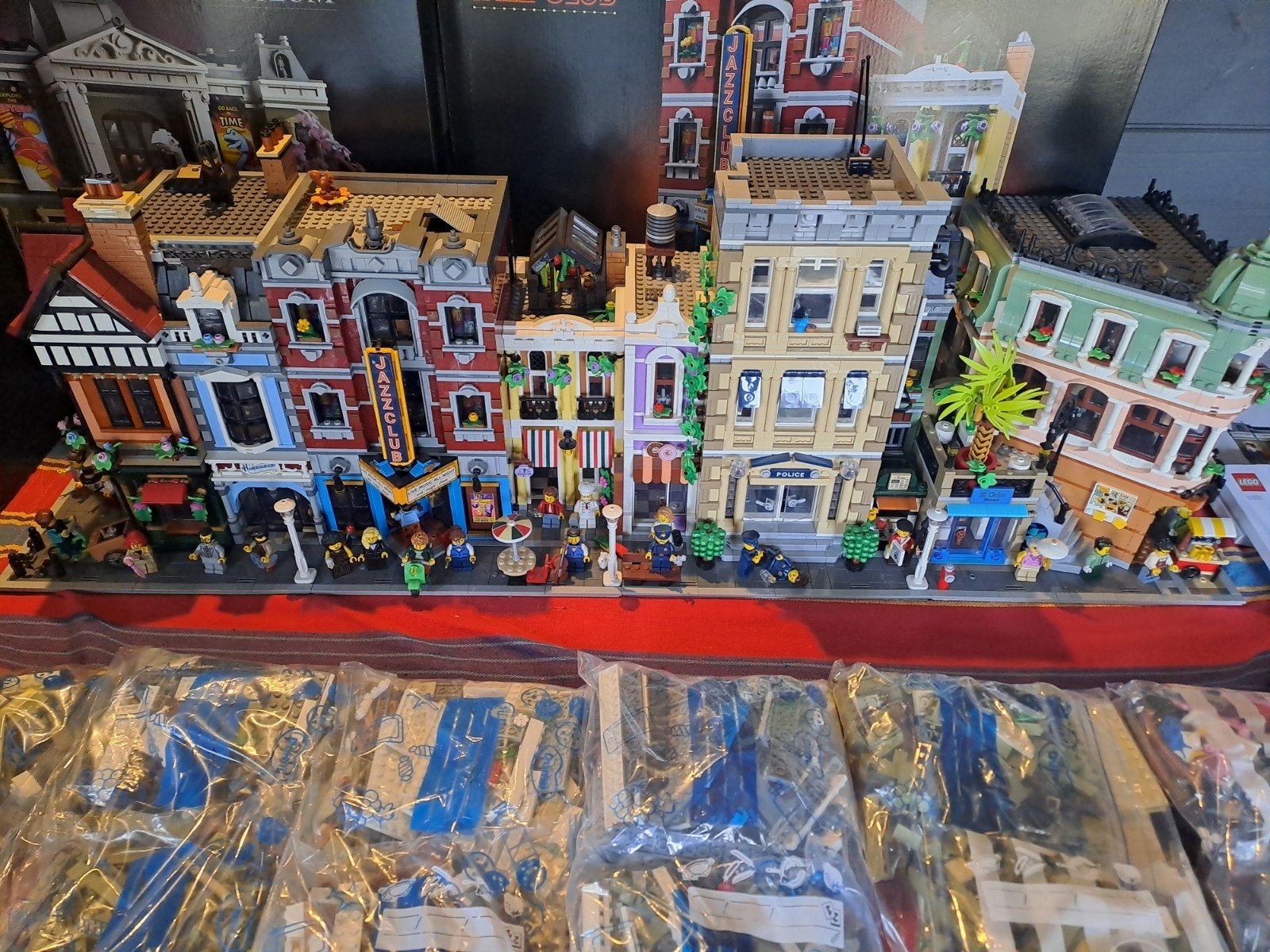 Lego modulair huizen, Ophalen