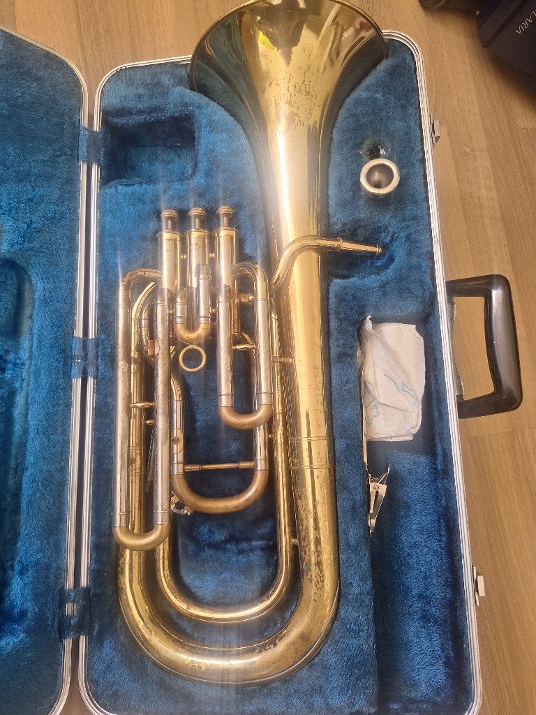 Bariton yamaha gelakt yhb 301, Ophalen of Verzenden, Gebruikt, Euphonium of Tenortuba, Met koffer of draagtas