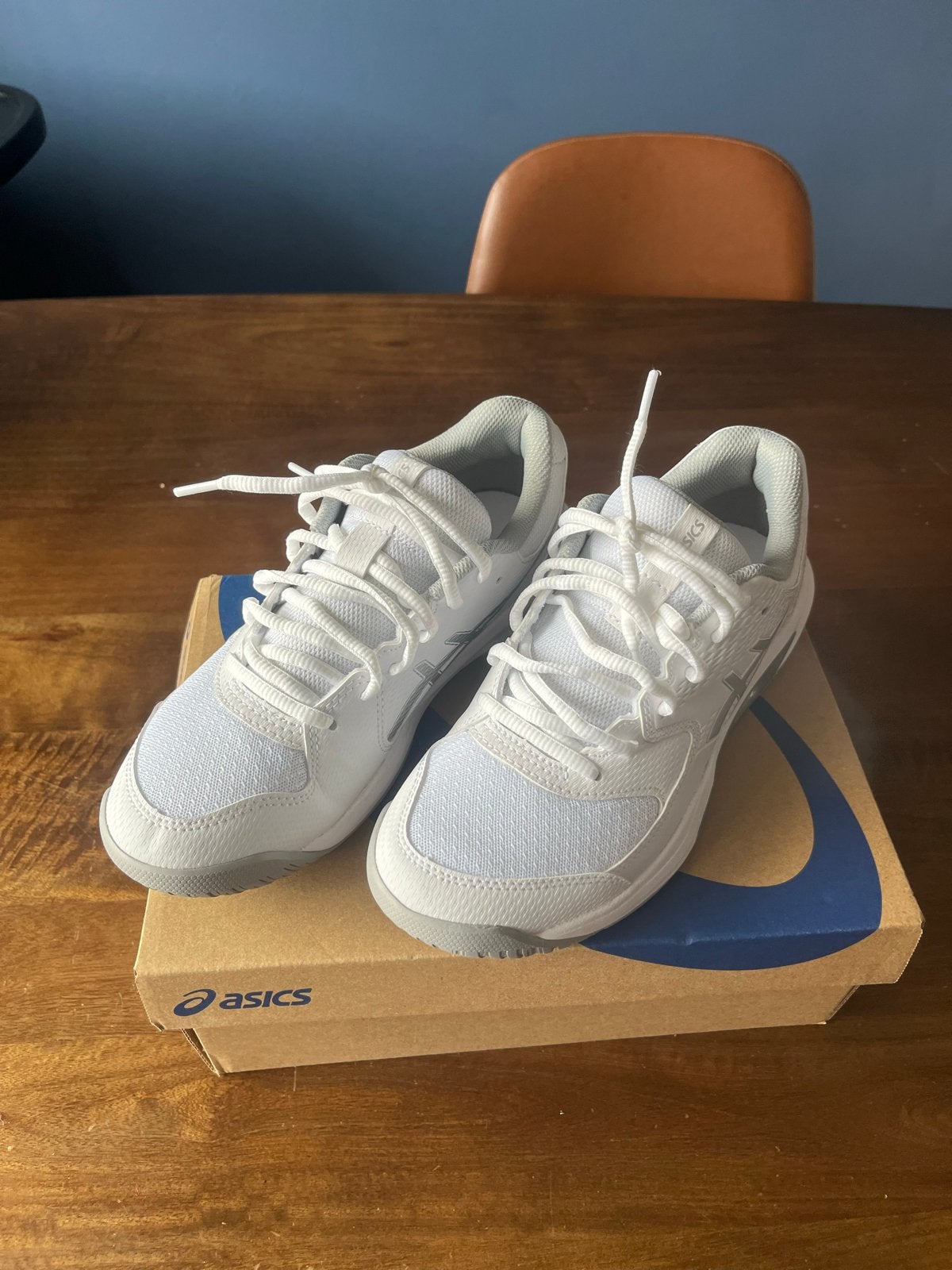 Asics tennisschoenen maat 39, Sport en Fitness, Ophalen, Nieuw, Schoenen