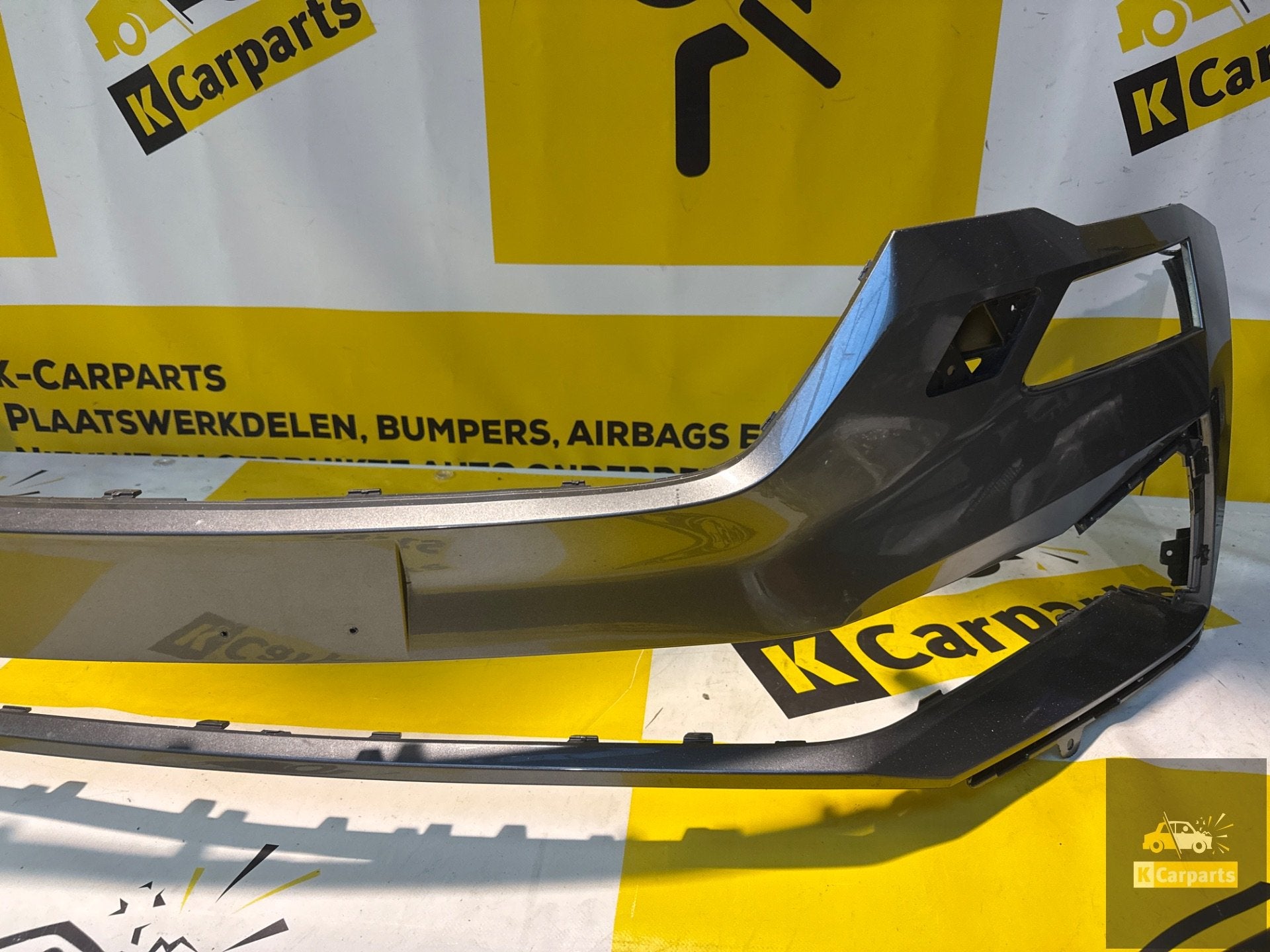 SKODA KAROQ VOORBUMPER Origineel 57A807221, Info@fabrikant.eu, Ophalen of Verzenden, Skoda, Bumper