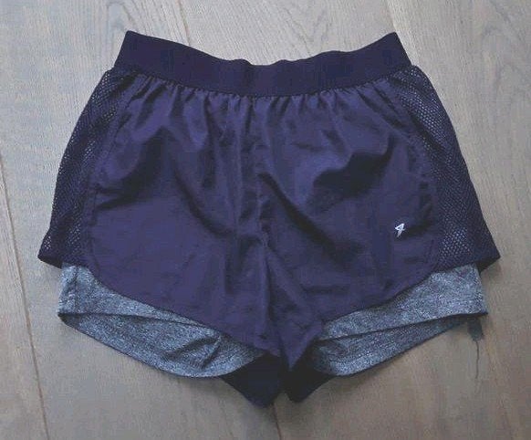 Te koop: Mooi Sportbroekje van het merk WORKOUT  MT: 36, Workout, Paars, Overige typen, Ophalen of Verzenden