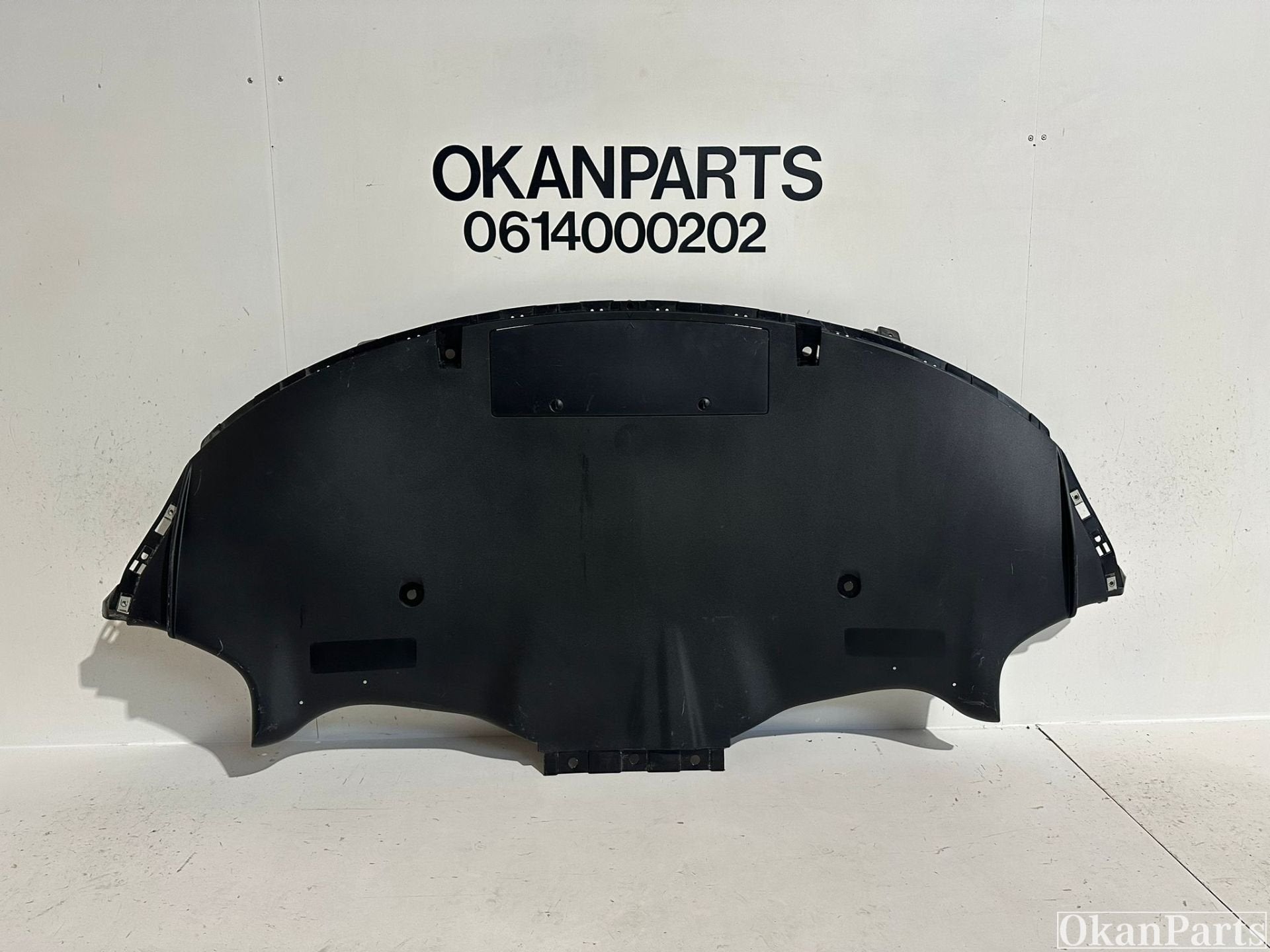 Tesla Model 3 achter bumperplaat 1135410-00-A 1137819-00-A