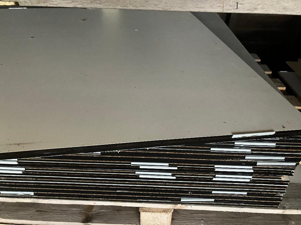 Spaanplaat wit geplastificeerd met groef ( 283 ), Ophalen, Minder dan 20 mm, Zo goed als nieuw, Nb