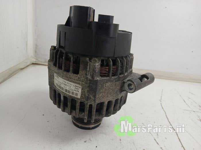 Dynamo van een Opel Combo, Gebruikt, -, -, Opel