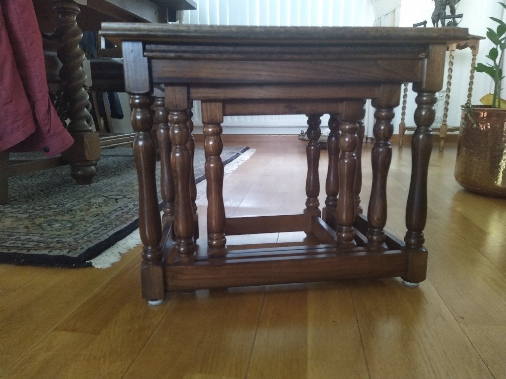set van 3 eikenhouten bijzettafeltjes, Huis en Inrichting, Ophalen, Minder dan 45 cm, Minder dan 55 cm, Klassiek