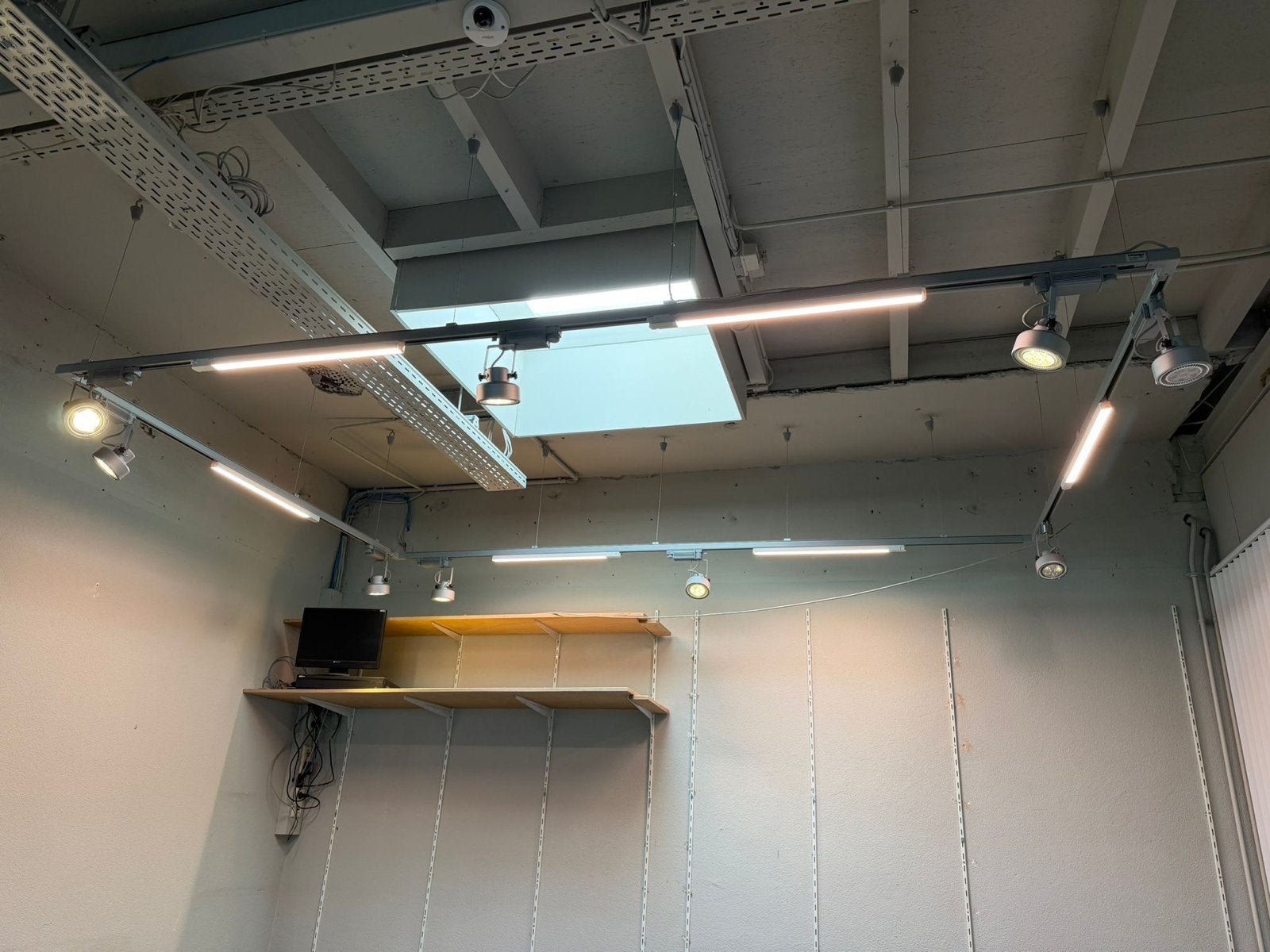2 x Tronix LED railverlichting set - Compleet systeem, Overige merken, Gebruikt, Grijs, Overige fittingen