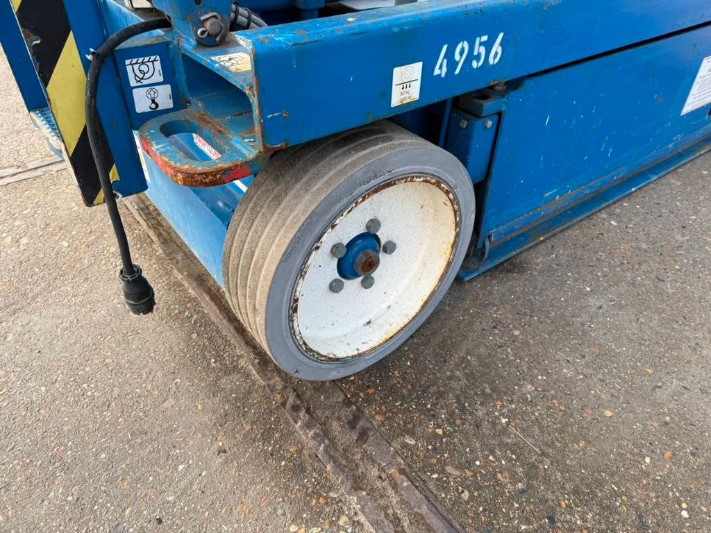 Foto 18 van Skyjack SJ 3226 Schaar hoogwerker 10 meter (bj 2015)